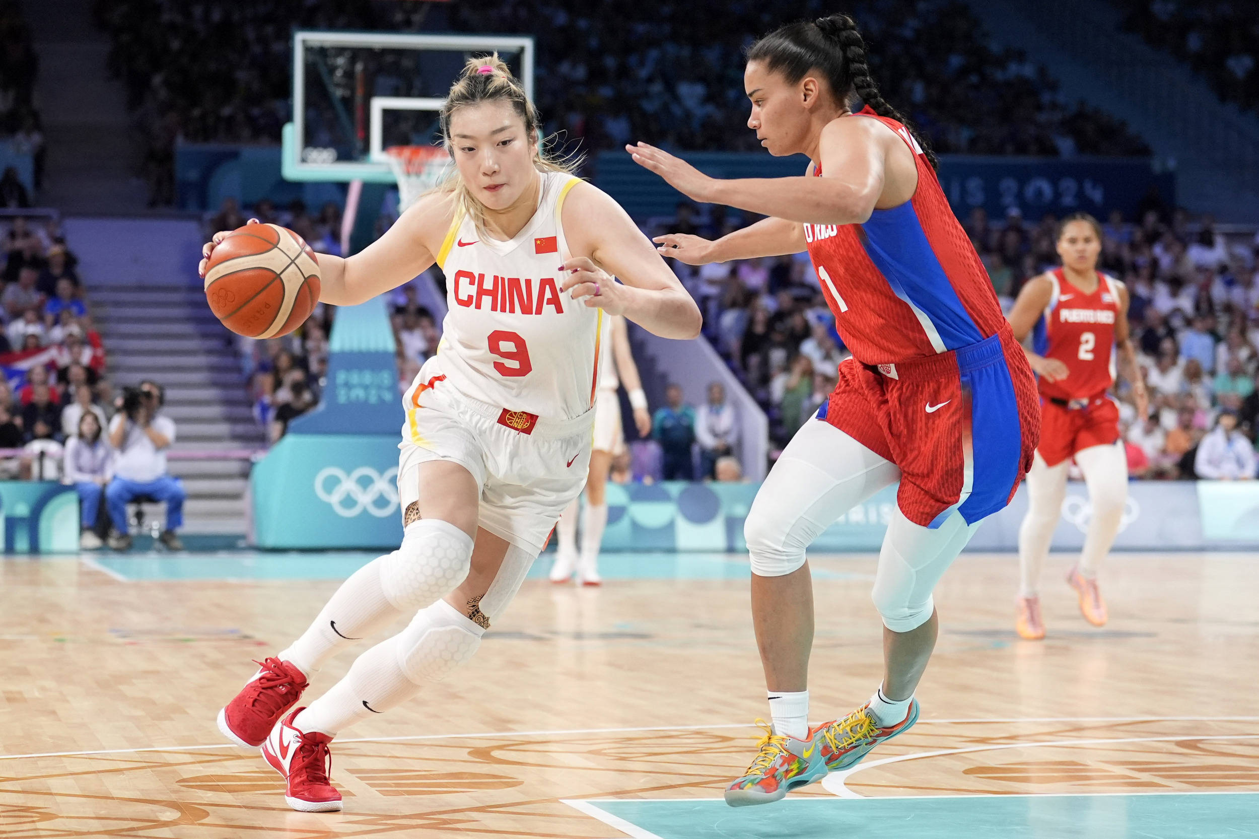 包含B体育官网：中国女篮：海外训练的收获与挑战的词条